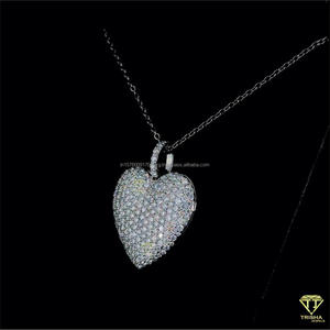 Collar con Colgante de Corazón Premium en Plata de Ley 925 con Diseño de Diamantes Moissanite - Product Image 3