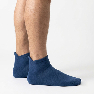 Chaussettes de compression montantes pour hommes, style sportif, ajustées, à séchage rapide, pour l'hiver, avec maintien élevé, idéales pour le yoga - Product Image 2