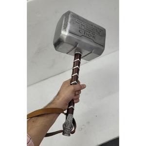 Hacha de metal de doble filo de 24 pulgadas con mango envuelto en cuero para cosplay y coleccionables, artículos de guerra de Marvel para decoración - Product Image 4