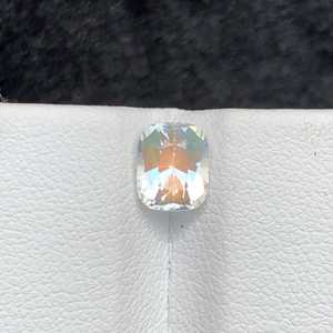 Pierre précieuse naturelle en pierre de lune arc-en-ciel blanche, 2,00 carats, évaluée par un tiers, ZUBEDA GEMS JEWELRY, pour la fabrication de bijoux, vente en gros - Product Image 6