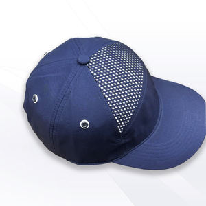 Casquette en polyester avec construction respirante et fermeture arrière réglable pour un port quotidien confortable - Product Image 5