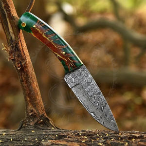 Cuchillo Plegable de Acero de Damasco Hecho a Mano para Camping, Mango de Piña, Borde Serrado, Punta Caída, 10 Pulgadas, Diseños de Grado Industrial OEM - Product Image 2