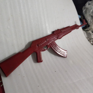 Pistola de Entrenamiento de Artes Marciales Venam, Fabricada con Plástico y Goma Moldeados por Inyección |   Directo de Fábrica, Duradero, Capacidad de 2 KG, Personalizable - Product Image 2