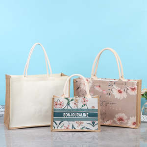 Sac à bandoulière en toile de jute naturelle fait main pour les courses, la plage et les sorties décontractées - Product Image 1