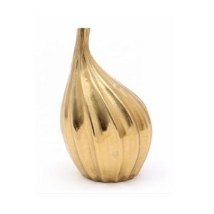 New Arrival Aluminum Engraved <b>Gold</b> Hammered Textured Tabletop Flower <b>Vase</b> for Living Space Showcase Display Festive Occasion - Product Image 2