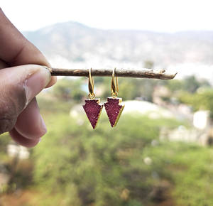 Wholesale fashion jewelry natural <b>red</b> sugar agate druzy hook style <b>earring</b> 18k gold electroplated arrowhead shape dangle <b>earring</b> - Product Image 6