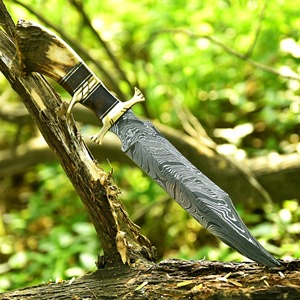 Couteau de chasse à lame fixe en acier Damas fait main, avec manche en corne de cerf, outil de survie en plein air - Product Image 4