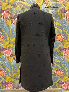 Sherwani Indo-Occidental en Soie Noire Mat pour Homme avec Panneau Avant Géométrique et Manches Ornées de Diamants - Product Image 1