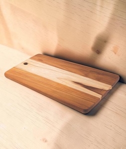 Planche à découper en bois naturel de qualité supérieure Unicorn Handicrafts, planche à découper en bois massif faite à la main, planche de préparation pour la cuisine, vente en gros OEM - Product Image 2