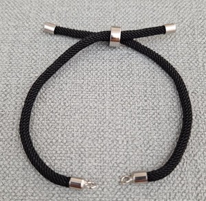 Pulsera Deslizante con Cordón: Conector de Cuerda Ajustable - Product Image 4