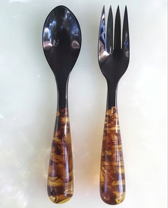 Ensemble de saladiers tendance en corne naturelle avec poignée en marbre, tête en corne noire polie, parfait pour la vaisselle, la salle à manger et les restaurants - Product Image 1