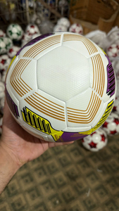 Balón de Fútbol Híbrido de Entrenamiento Duradero de 32 Paneles 2026 al por Mayor con Costuras Cosidas y Material de PU para Entrenamiento OEM - Product Image 6