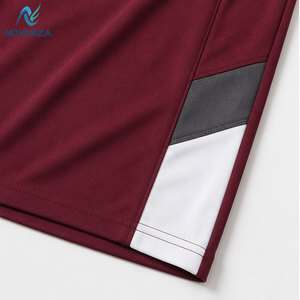 Ensemble t-shirt et short pour homme, tissu respirant et confortable, idéal pour l'été, mode décontractée et usage quotidien - Product Image 4