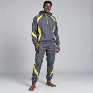 Conjunto Deportivo Informal para Hombre en Nailon, Confeccionado con Materiales de Calidad, Ofrece un Ajuste Cómodo y una Sensación Suave - Product Image 1
