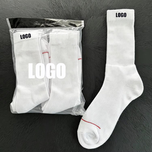 Un lot de 4 paires de chaussettes OEM de haute qualité, adaptées aux sports de plein air, tendance et durables, nouvelle arrivée, chaussettes de sport personnalisées - Product Image 2