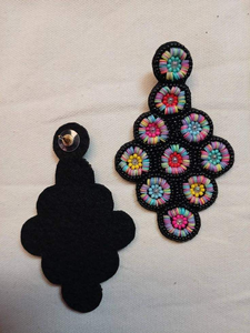 Joyería Artesanal con Cuentas Florales Rosas y Verdes, Ligera, para Regalo de Boda, Pascua o Fiesta, para Mujer, MULTI CRAFT - Product Image 6