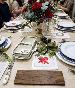 Servilletas de Cóctel Bordadas Personalizadas al por Mayor con Lazo Rojo, Posavasos de Algodón Blanco con Dobladillo, Reutilizables para el Hogar, Hoteles, Eventos y Festividades - Product Image 5