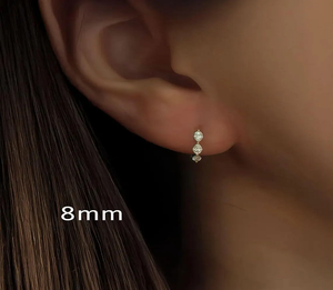 Pendientes de Aro de Oro de 14K con Diamantes Marquise, Pequeños, Minimalistas, para Uso Diario, Elegantes y Finos - Product Image 6