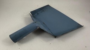 ที่โกยผงโลหะขนาดเล็กสีน้ำเงินวินเทจที่ได้รับความนิยม - Product Image 1