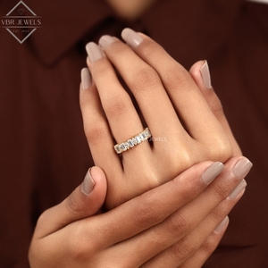Anillo de Eternidad de Diamantes de Corte Mixto de Lujo en Oro Amarillo con Marquise y Baguette, Anillo de Boda para Mujer, Regalo de Joyería Nupcial - Product Image 4