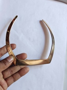 Pulsera Abierta Angular Dorada Hecha a Mano, Joyería de Moda Étnica Boho con Diseño Geométrico, Venta al por Mayor - Product Image 3