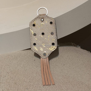 พวงกุญแจรถสไตล์ตะวันตกพวงกุญแจหนังวัวแท้ใหม่พวงกุญแจเพชรใช้ได้ทั้งชายและหญิง - Product Image 3