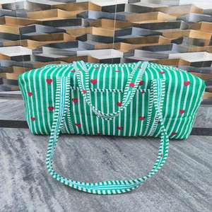 Bolsa Deportiva de Yoga y Gimnasio de Algodón de Lujo Acolchada con Estampado Rajasthani, Amplia, Duradera, Ligera, con Cierre y Gran Capacidad - Product Image 2