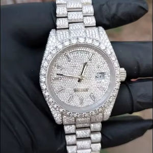 นาฬิกาอัตโนมัติรุ่นลิมิเต็ดอิดิชั่นสุดหรูหุ้มทองคำขาว ประดับเพชรเต็มหน้าปัดและขอบตัวเรือนแบบพิเศษ - Product Image 1