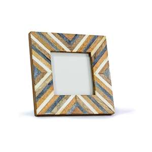 Marco de madera con incrustaciones de hueso de alta demanda para fotos, ideal para decoración de pared en dormitorios y salas de estar, a un precio asequible para exportación. - Product Image 1