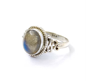 Handmade Sterling Silver 925 <b>Labradorite</b> Gemstone <b>Ring</b> With Smooth Fit - Unisex Jewelry Accessories for Daily Wear - Product Image 4