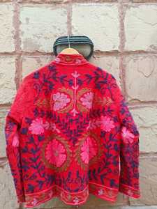 เสื้อคลุมสไตล์โบฮีเมียนขายดีสำหรับผู้หญิง ใส่ในฤดูหนาว ทำจากผ้าฝ้ายแบบควิลท์ ทอด้วยวิธีการทอผ้า สำหรับผู้หญิง - Product Image 2