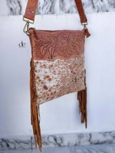 กระเป๋าถือหนังแท้ลายใหม่ปี 2026 ตกแต่งด้วยพู่หนังและขนสัตว์ ดีไซน์เก๋ไก๋ สะพายไหล่ สไตล์โบฮีเมียน สำหรับผู้หญิง - Product Image 2