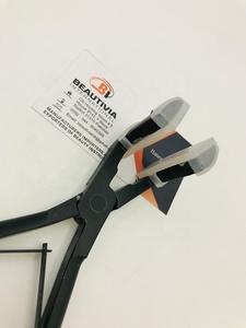 Outils d'extension de cheveux Micro anneau noir mat de haute qualité en gros ruban en acier inoxydable dans une pince avec une forte tenue - Product Image 4