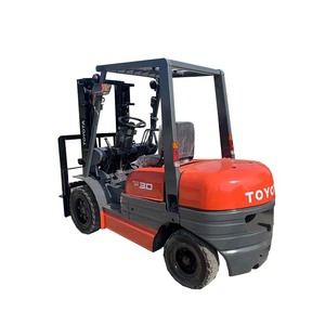 Chariot élévateur Toyota d'occasion en excellent état, 3 tonnes, moteur à roulement, capacité de charge nominale 3 niveaux, 4 mètres de hauteur de levage - Product Image 4