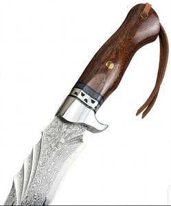 Herramienta multiusos de acero damasco con patrón de ondas hecha a mano, con punta de cuchillo y mango de madera de nogal. - Product Image 3