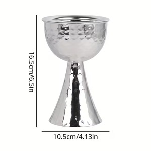 Juego de quemadores de incienso con diseño de cáliz martillado ornamentado en acabado dorado y plateado con bases de pedestal acampanadas para aromaterapia relajante - Product Image 5