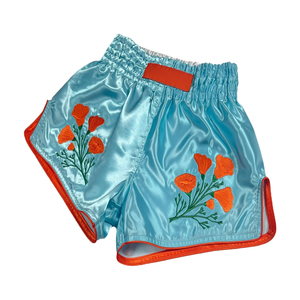 Pantalones Cortos de Kickboxing Plateados Satinados para Entrenamiento en Gimnasio, Pantalones Cortos de Muay Thai Casuales con Estampado Digital y Cintura Elástica - Product Image 1