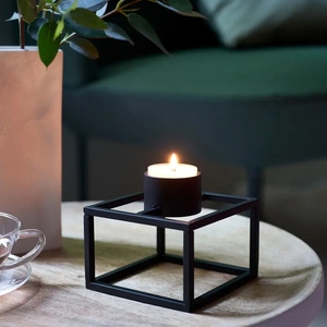 Support de bougie chauffe-plat en métal noir moderne, design géométrique en forme de cube, décoration d'intérieur, accent de table, pièce maîtresse de table, design minimaliste élégant - Product Image 5