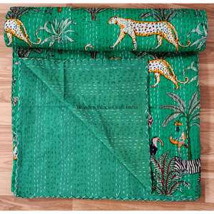 ผู้ค้าส่งผ้าห่มคันธาอินเดียลายวินเทจสีเขียว ผ้าฝ้ายพิมพ์ลายสัตว์ ชุดผ้าห่มคันธาอินเดียโบราณสำหรับตกแต่งบ้าน - Product Image 4