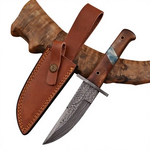 Couteau de chasse artisanal en acier Damas à pointe tombante avec manche en bois et étui en cuir OEM - Product Image 1