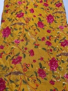 Nuevo Tejido Ligero Personalizado de Seda Rústica con Estampado Digital y Trabajo de Lentejuelas para Confección de Prendas y Vestidos - Product Image 2