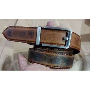 Ceinture décontractée en cuir véritable de luxe avec logo de marque personnalisé imprimé pour hommes, avec boucle en acier inoxydable, légère et écologique - Product Image 2