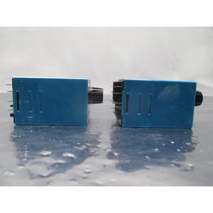 2 Minuteries électroniques IDEC RTE-B2AD24, 100502 - Équipements et pièces semi-conductrices d'occasion fiables à l'échelle mondiale chez - Product Image 3