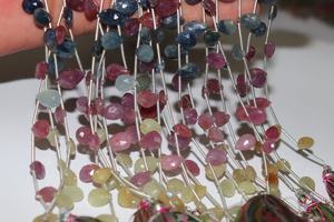 ลูกปัดแซฟไฟร์ทรงหยดน้ำเจียระไนหลายเหลี่ยมขนาด 8 มม. ของแท้สำหรับทำเครื่องประดับรุ่นใหม่ - Product Image 5