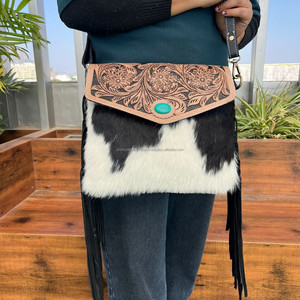 El más vendido, bandolera de piel de vaca con flecos hechos a mano para mujer, para el pelo occidental y bolso de piedra turquesa de cuero genuino - Product Image 2