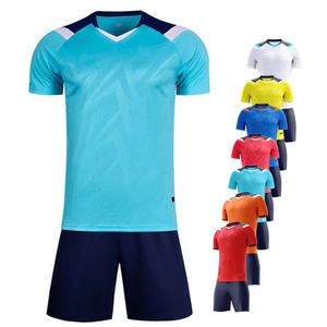 Ensemble de maillots de football pour hommes avec shorts, polyester respirant, vêtements de sport pour adultes, impression par sublimation, design col en V, plusieurs couleurs - Product Image 1