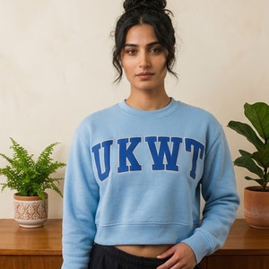 Sudadera de punto de algodón de longitud corta con cuello redondo y estampado de letras UKWT color granate para mujer, ideal para otoño - Product Image 2