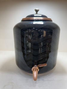 Dispensador de Agua de Cobre Puro Hecho a Mano de Primera Calidad con Grifo, Acabado Negro Antiguo Vintage, Almacenamiento de Agua de 11L de Gran Capacidad, Matka - Product Image 3