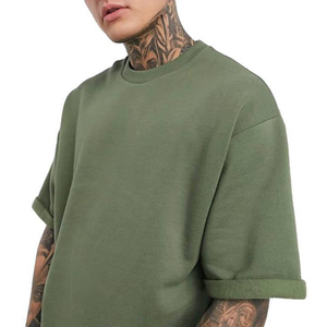 เสื้อยืดแขนสั้นผู้ชายสีเขียวมะกอกทรงโอเวอร์ไซส์ สีพื้น ผ้าคอตตอนเจอร์ซีย์ถัก สวมใส่สบาย - Product Image 4