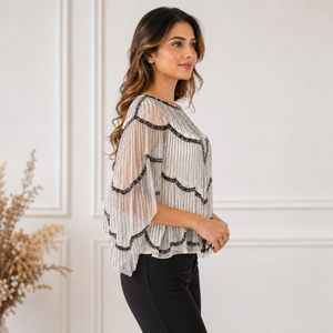 Blusa tipo poncho para mujer, de malla transparente con volantes en capas, negra con bordado en contraste, elegante, de corte holgado, para fiesta y noche, prenda de moda. - Product Image 1